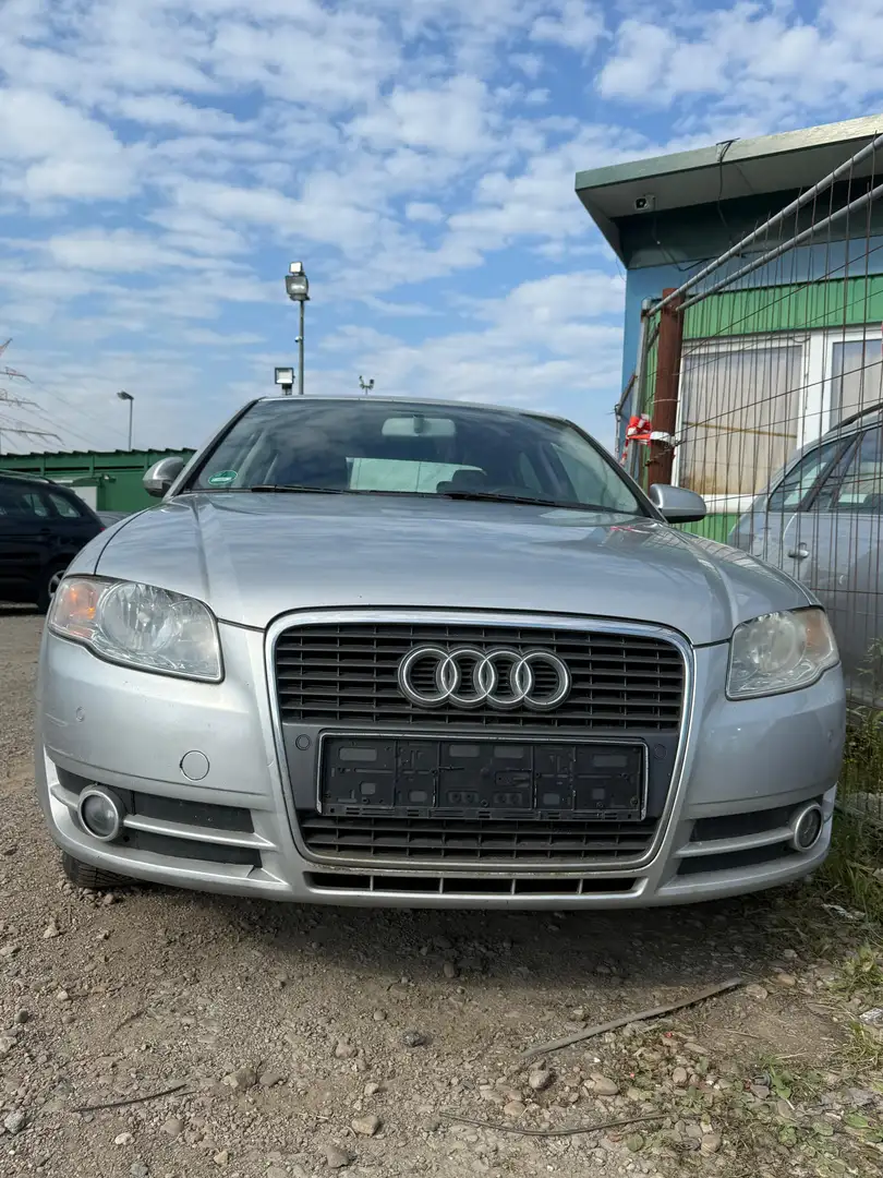 Audi A4 2.0 multitronic Navigation - 2