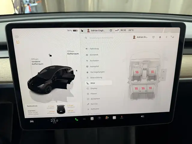 Tesla Model Y view 18