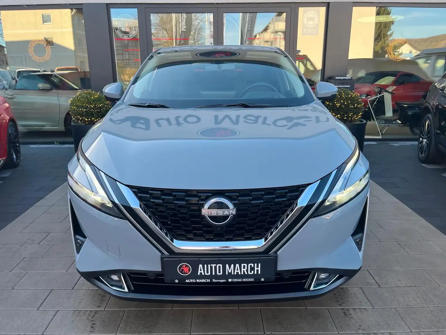 Nissan Qashqai 1.3 N-Connecta*Winter-Paket* Grau - 2