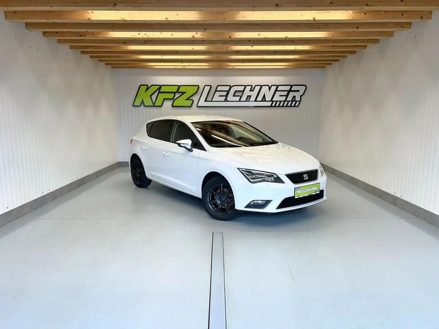 SEAT Leon Style 1,6 TDI ''Style'' SITZH*TEMP*PDC* Weiß - 1