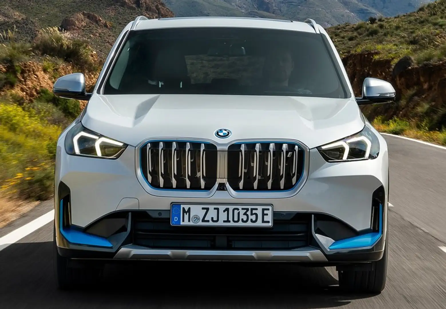 BMW iX1 xDrive30A xLine Blanco - 1