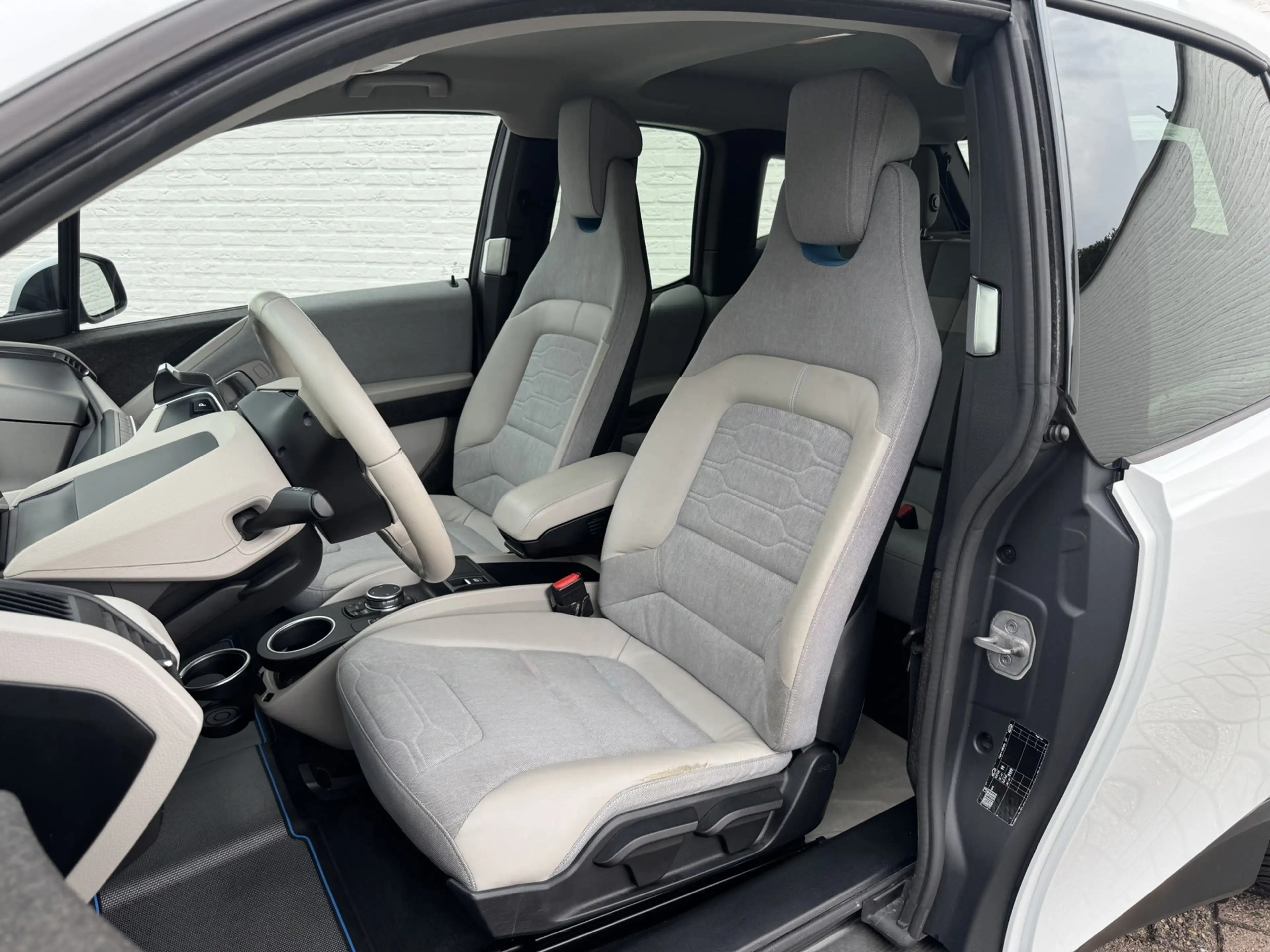 BMW i3 Comfort Advance 22 kWh Camera Cruise Leder+verwarm — photo 7