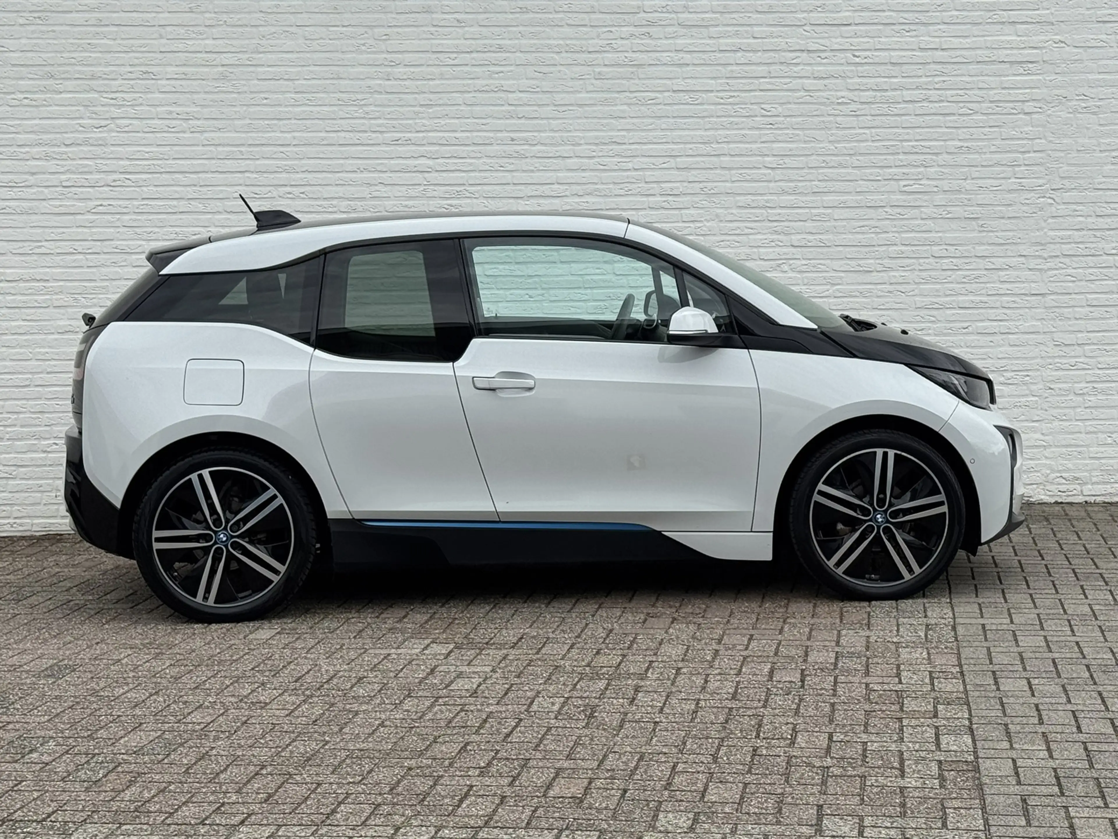 BMW i3 Comfort Advance 22 kWh Camera Cruise Leder+verwarm — photo 12