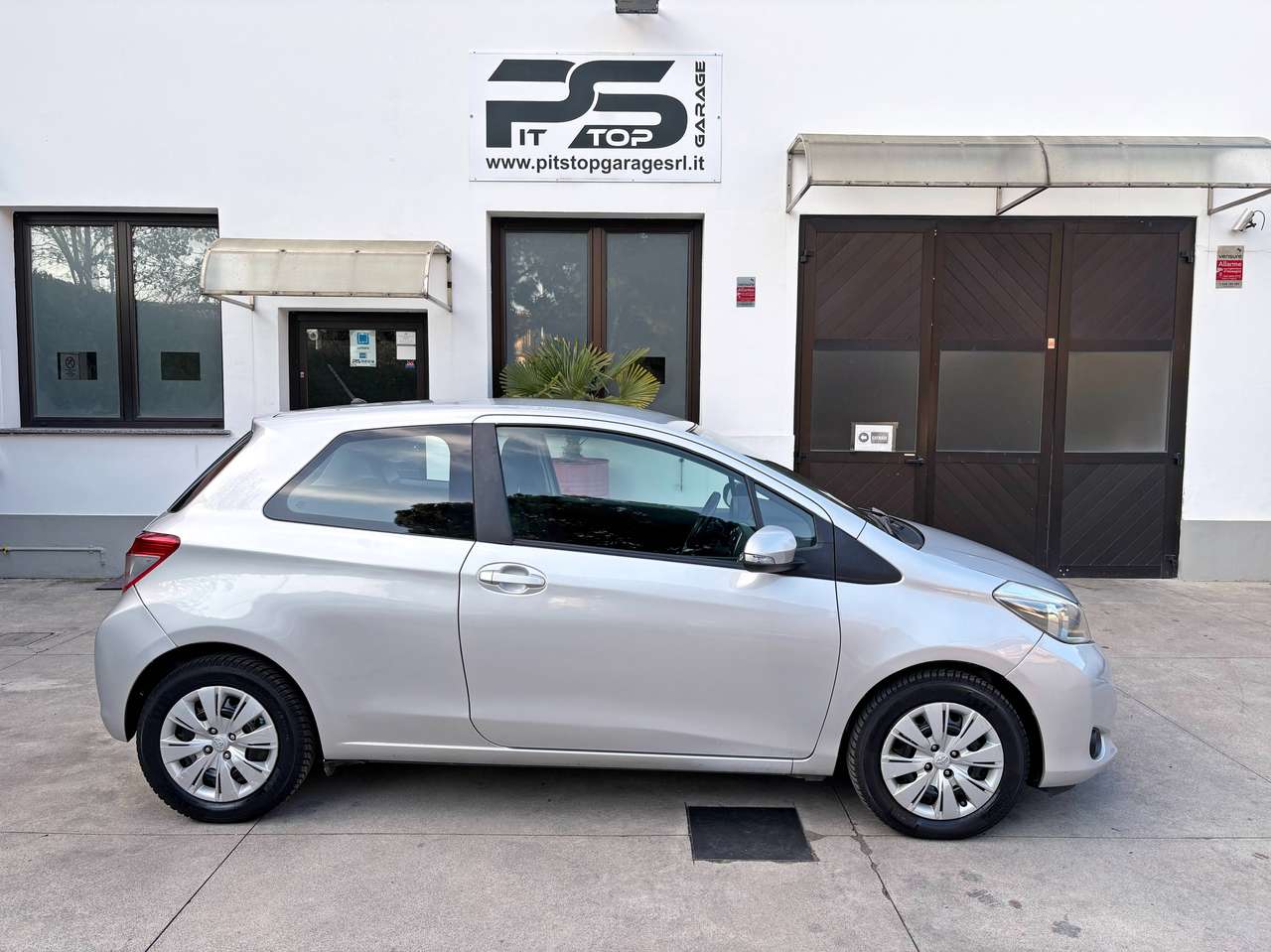 Toyota Yaris Yaris 1.0 69cv Lounge - Neopatentati