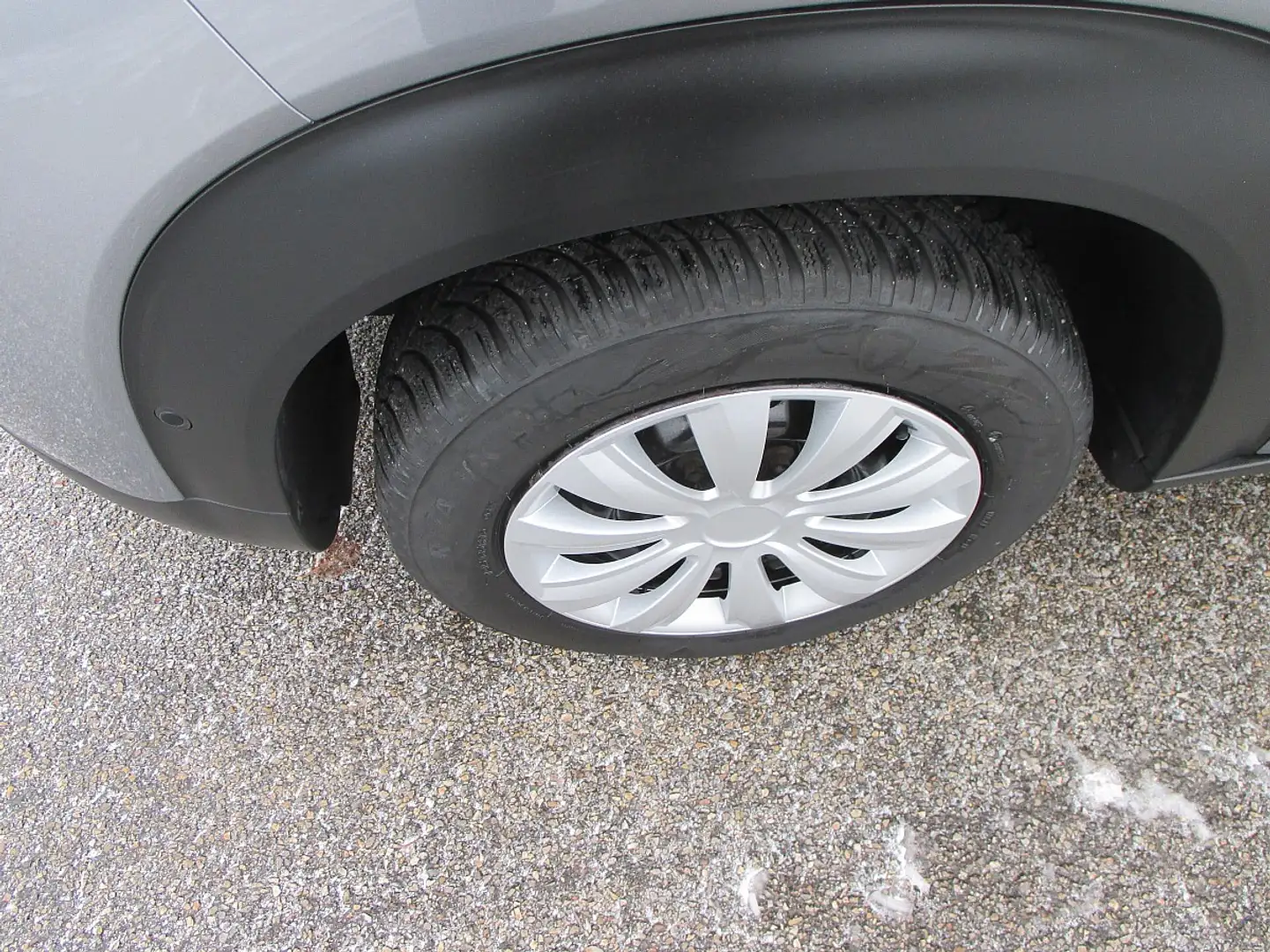 Citroen C3 Aircross PureTech 110 S&S 6-Gang-Manuell Shine Grau - 2