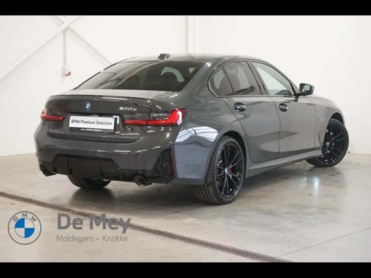 BMW 320 e Šedá - 2