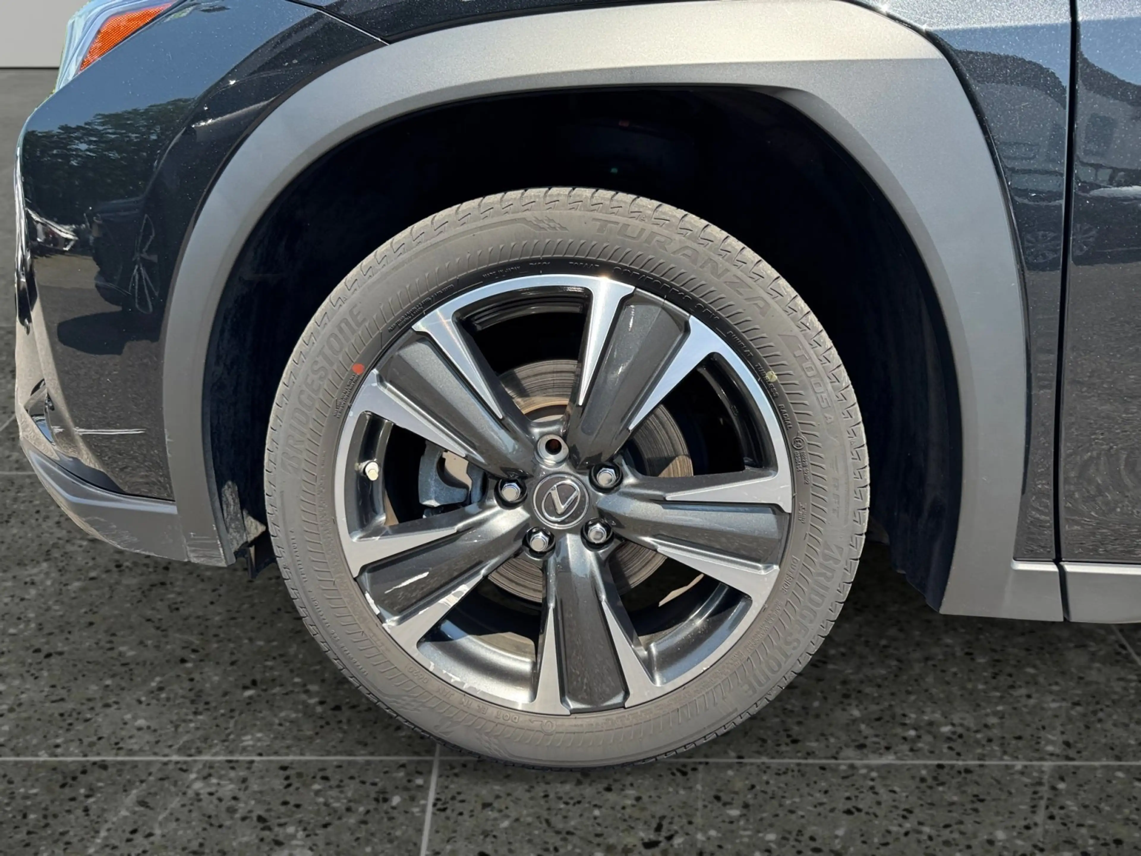 Lexus UX 250h Style Edition *CARPLAY*AA*KAMERA*PDC* — photo 13