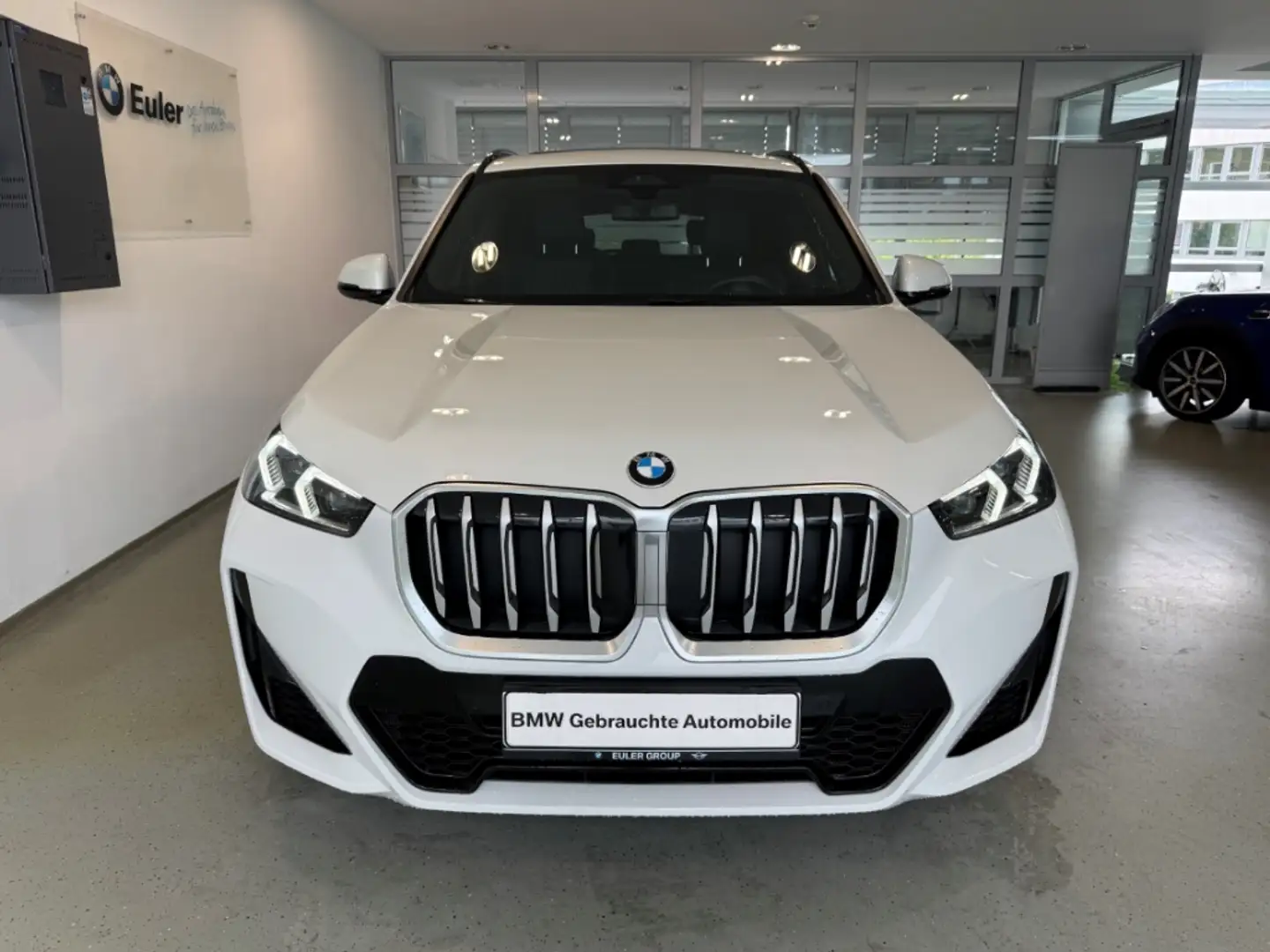 BMW X1 18i M-Sport Pano 18'' Ad-M-Fahrw H/K DA+ Leder Mem Weiß - 2