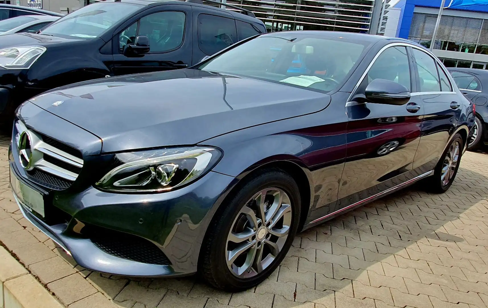 Mercedes-Benz C 180 C -Klasse Lim. C 180 CGI Business Plus Nav Grau - 1