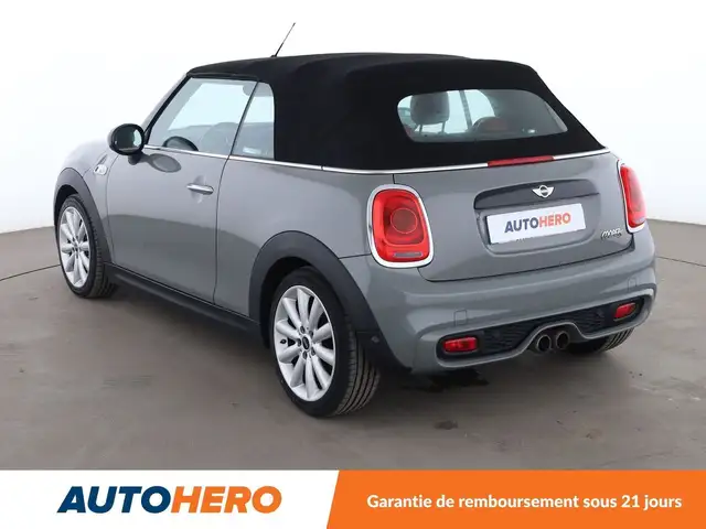 Mini Convertible view 4