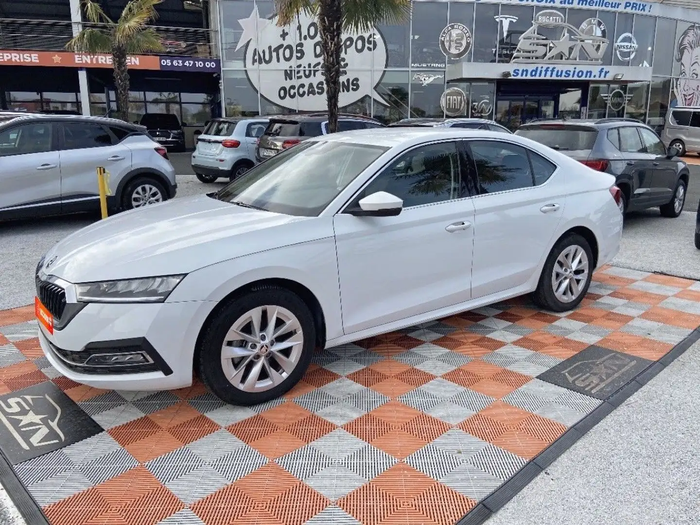 Skoda Octavia 2.0 TDI 115 BV6 SELECTION Caméra Blanc - 1