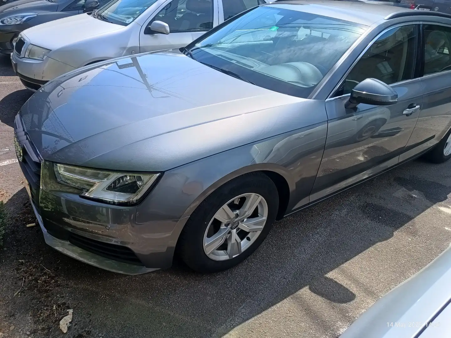 Audi A4 2.0 TDI ultra design - 1