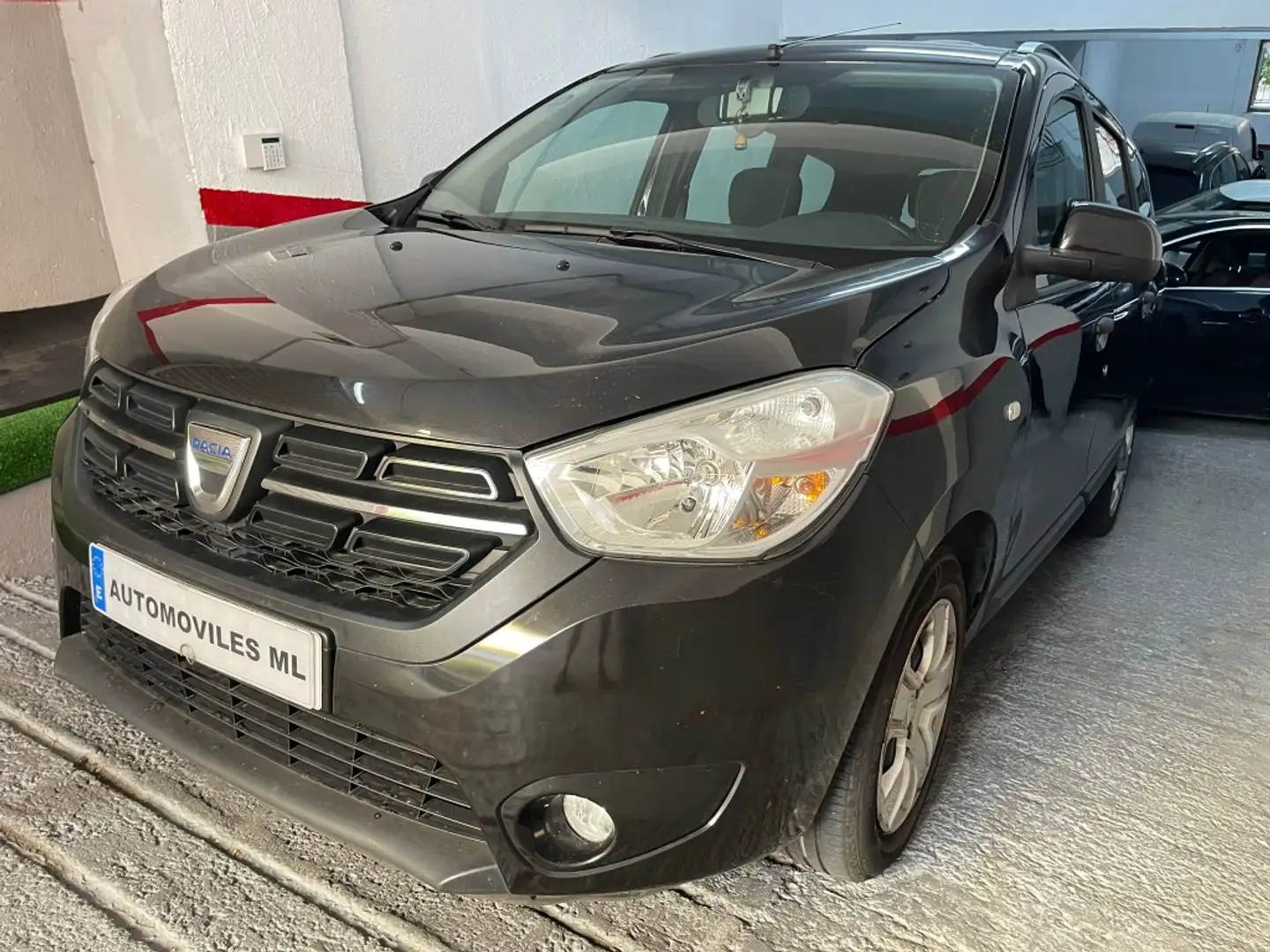 Dacia Lodgy 1.6 GLP Serie Limitada 5pl. 75kW Noir - 1