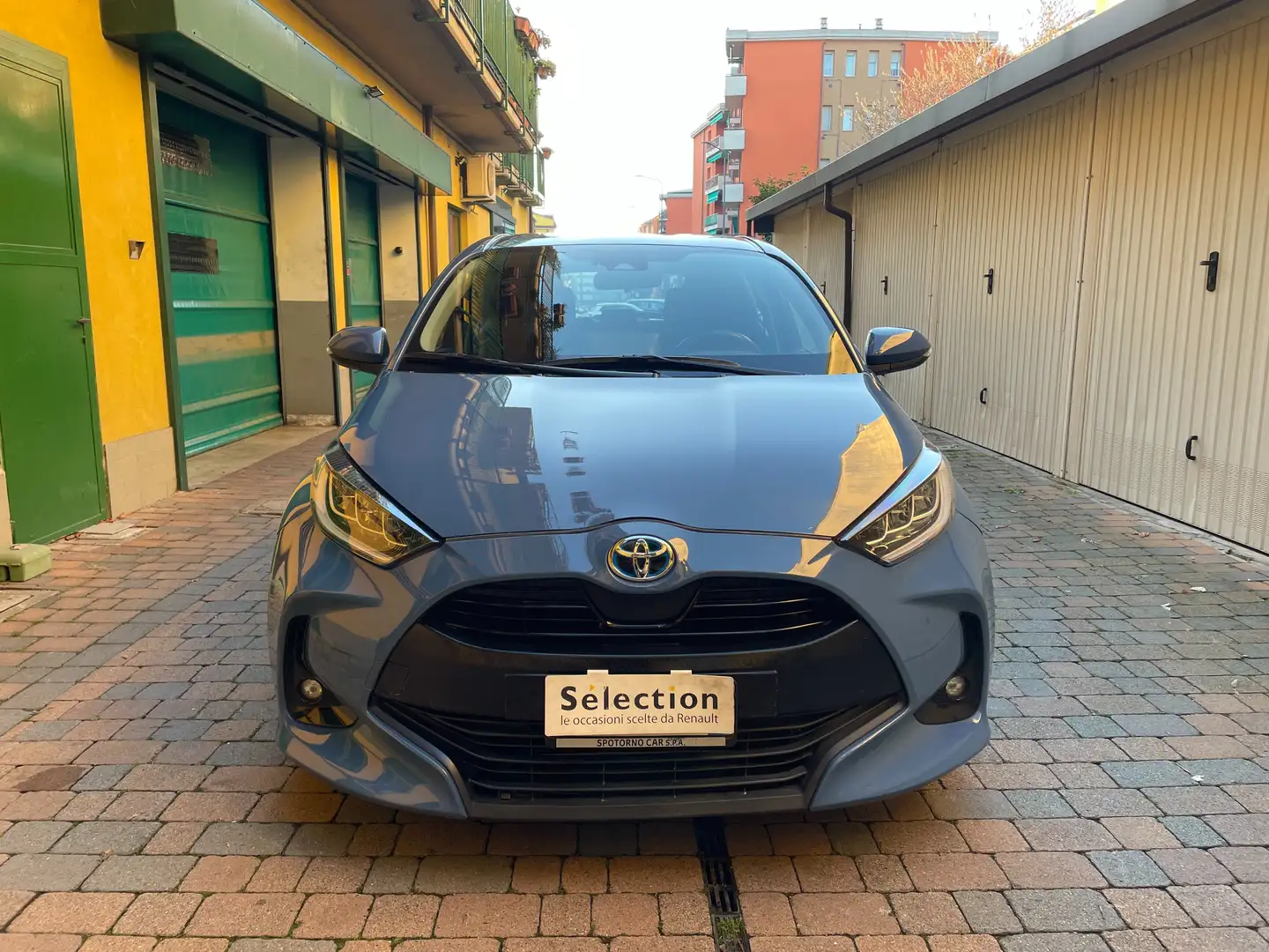 Toyota Yaris Yaris 1.5h Trend Blu/Azzurro - 2