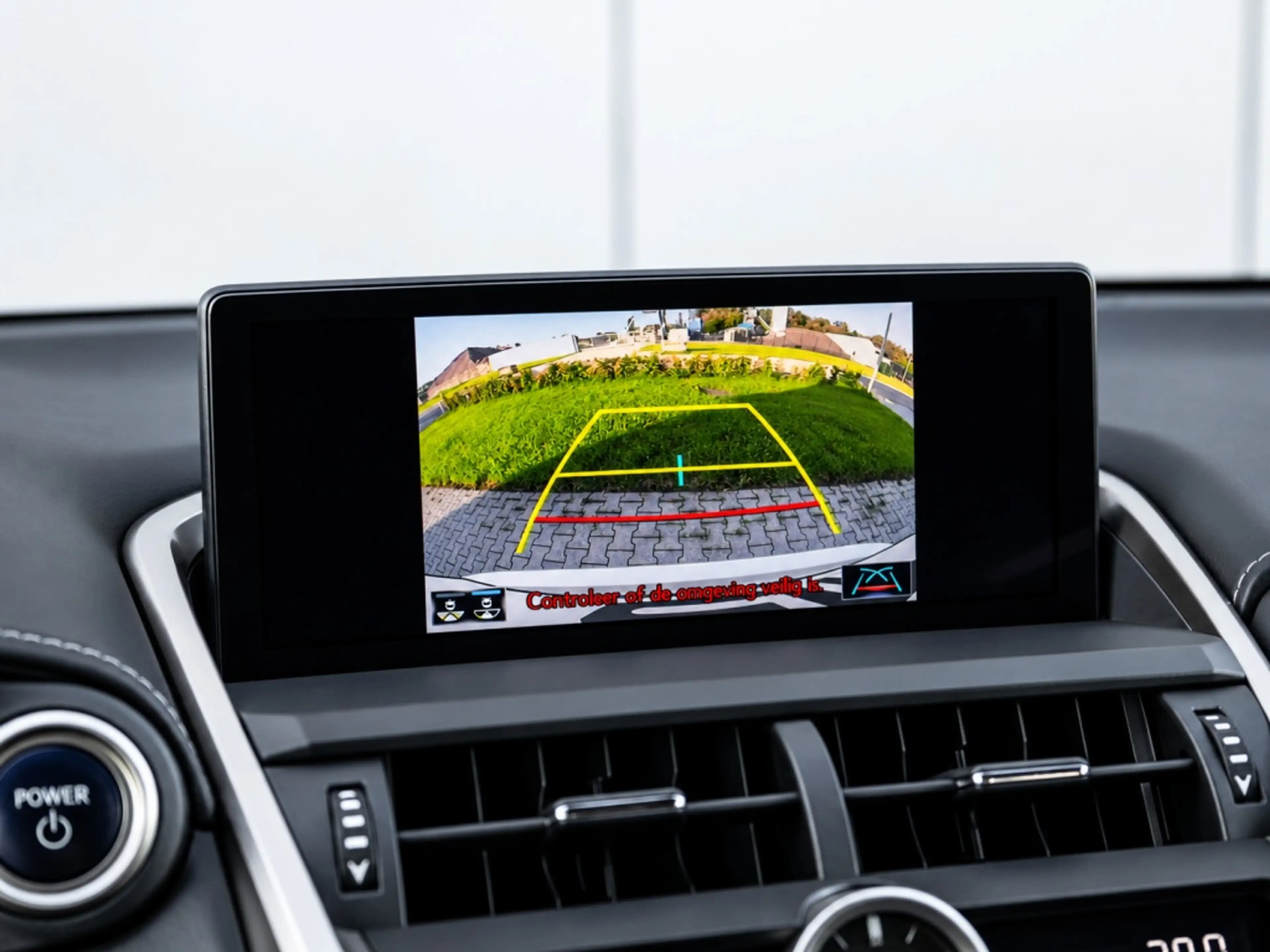 Lexus NX 300h AWD Luxery Facelift Leder Adaptive Cruise etc. — photo 12