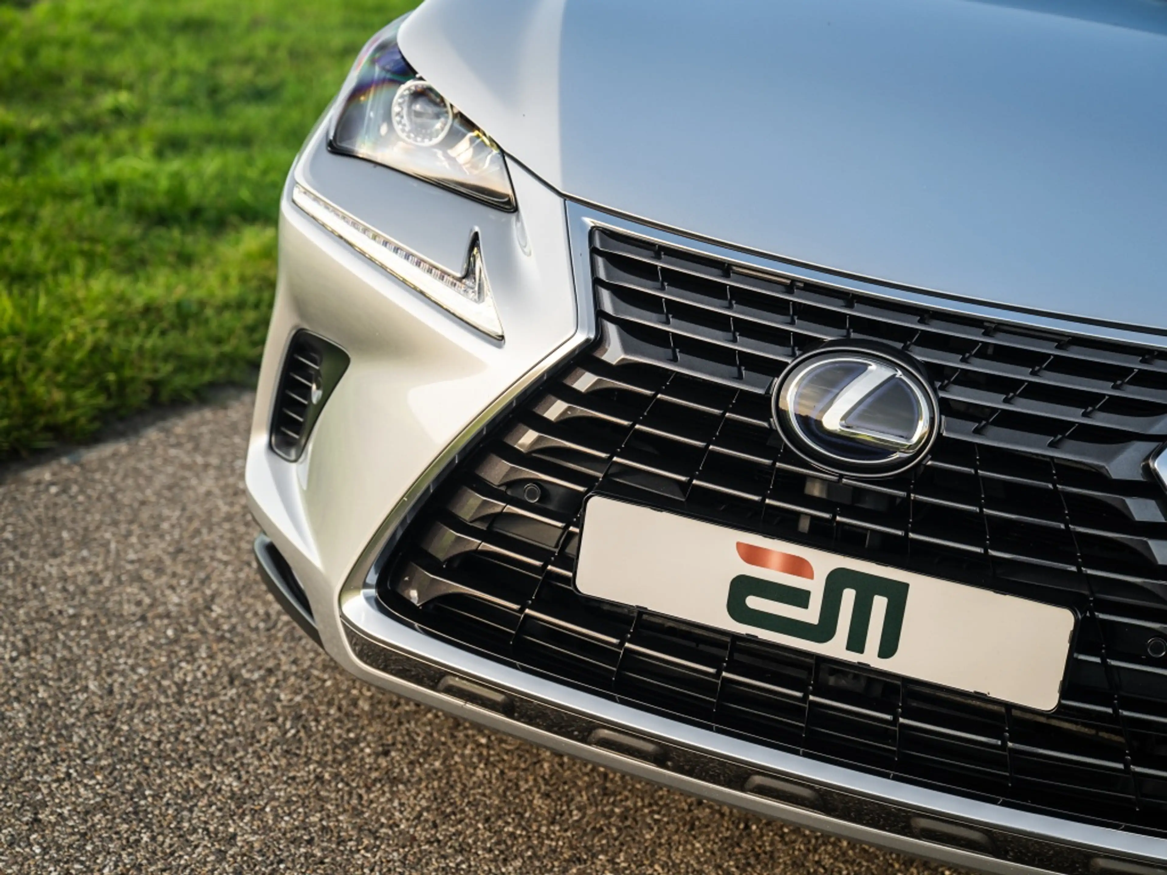 Lexus NX 300h AWD Luxery Facelift Leder Adaptive Cruise etc. — photo 6