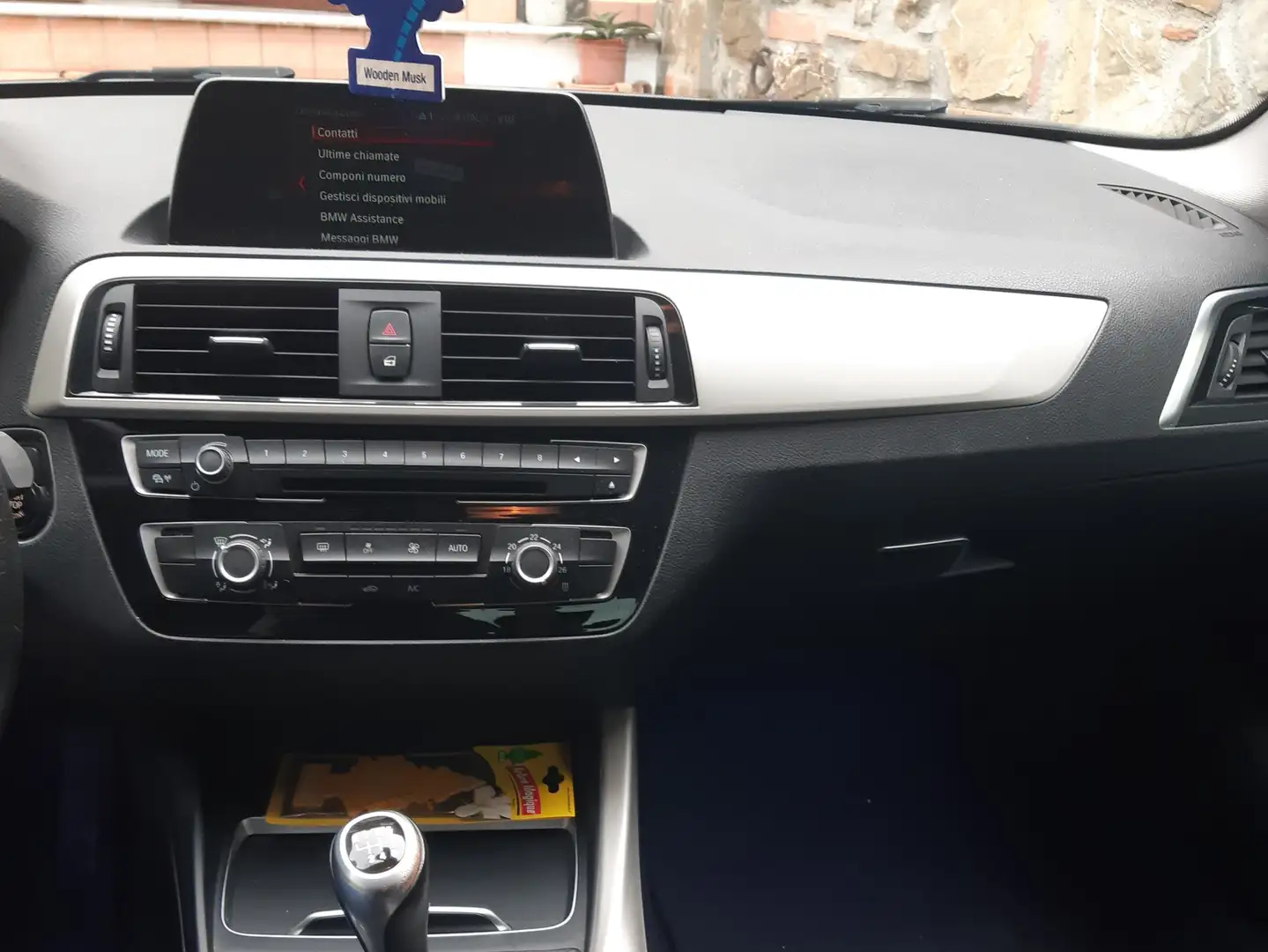 BMW 114 Serie 1 F/20-21 2015 114d Sport 5p Šedá - 2