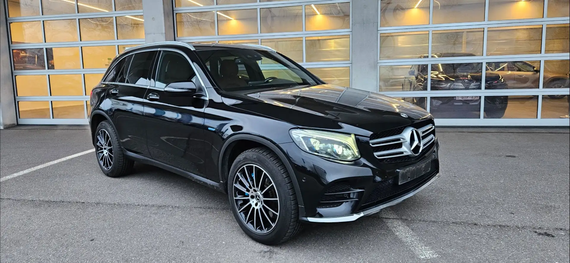 Mercedes-Benz GLC 350 e 4-Matic PHEV AMG LINE/MULTI BEAM/LEDER/TOP STAAT Negro - 1