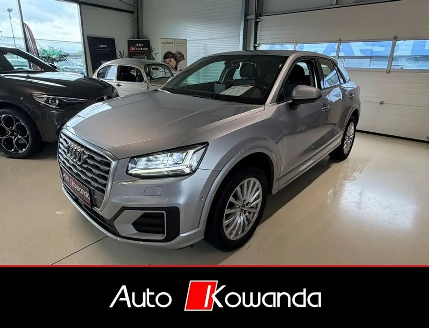 Audi Q2 Design Sport -Super Ausstattung Silber - 2