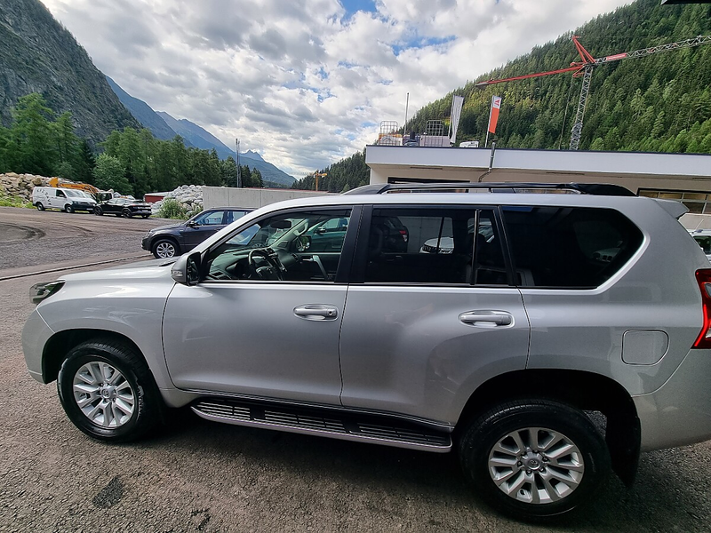 Toyota Land Cruiser Landcruiser 300 3,0 D-4D 4WD President Aut.  Pa... — photo 8