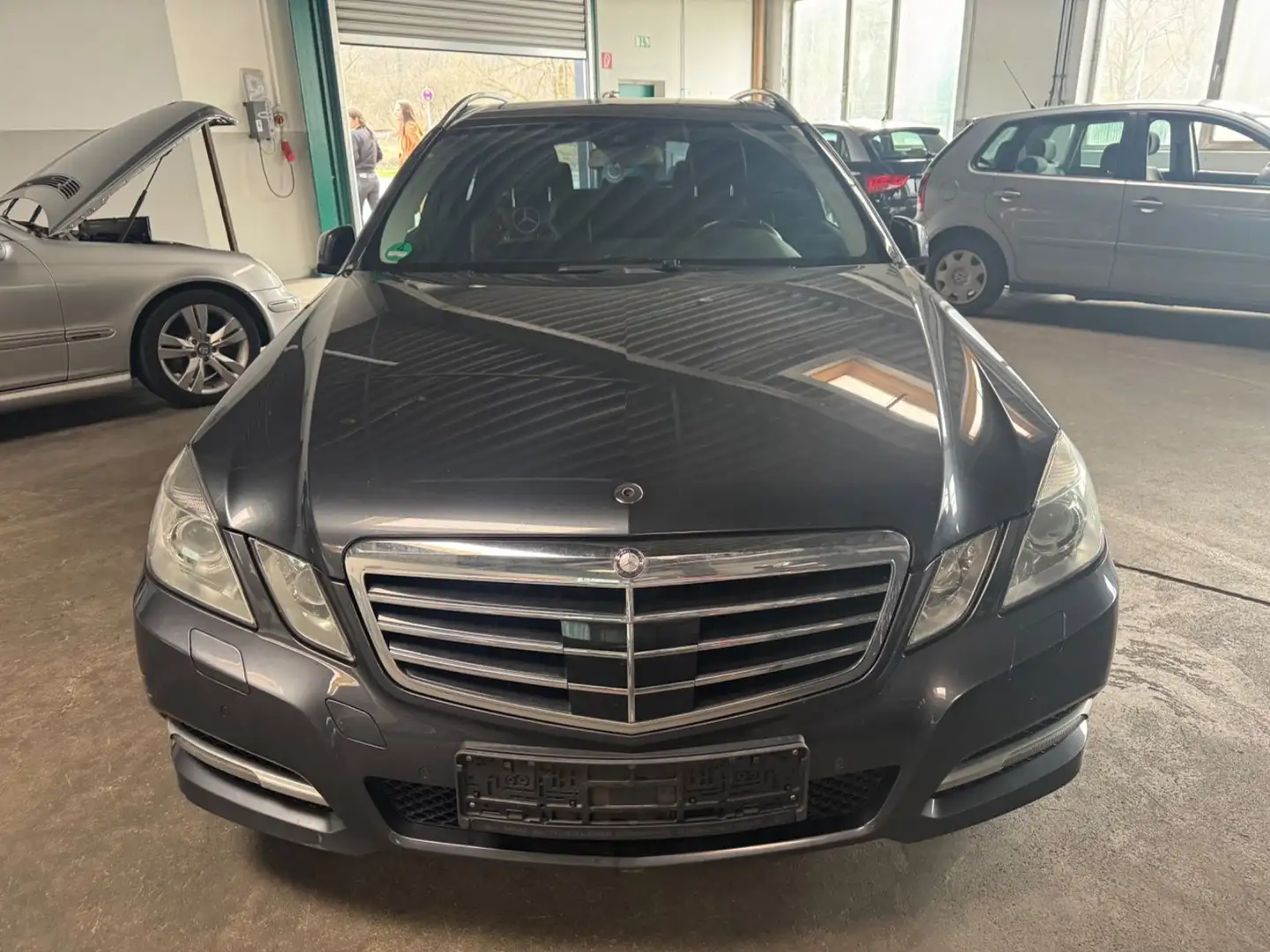 Mercedes-Benz E 350 E -Klasse T-Modell E 350 CDI 4Mat*Avantgarde* Grau - 2