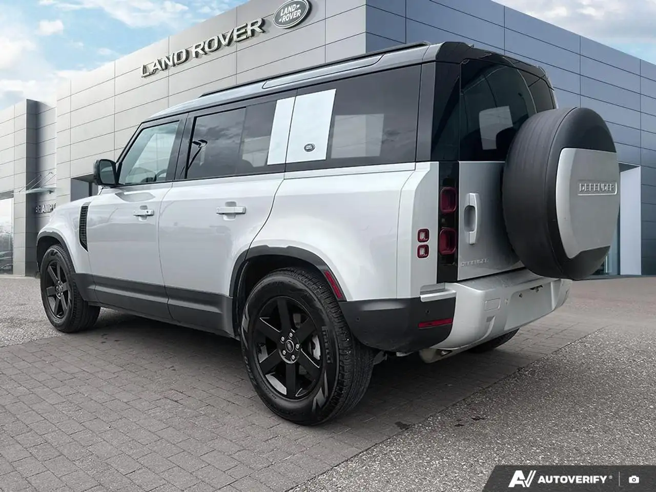 Land Rover Defender снимка Land Rover Defender