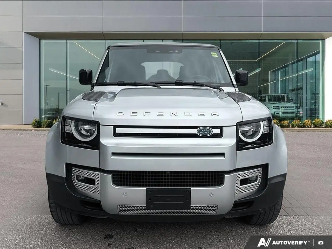 Land Rover Defender снимка Land Rover Defender