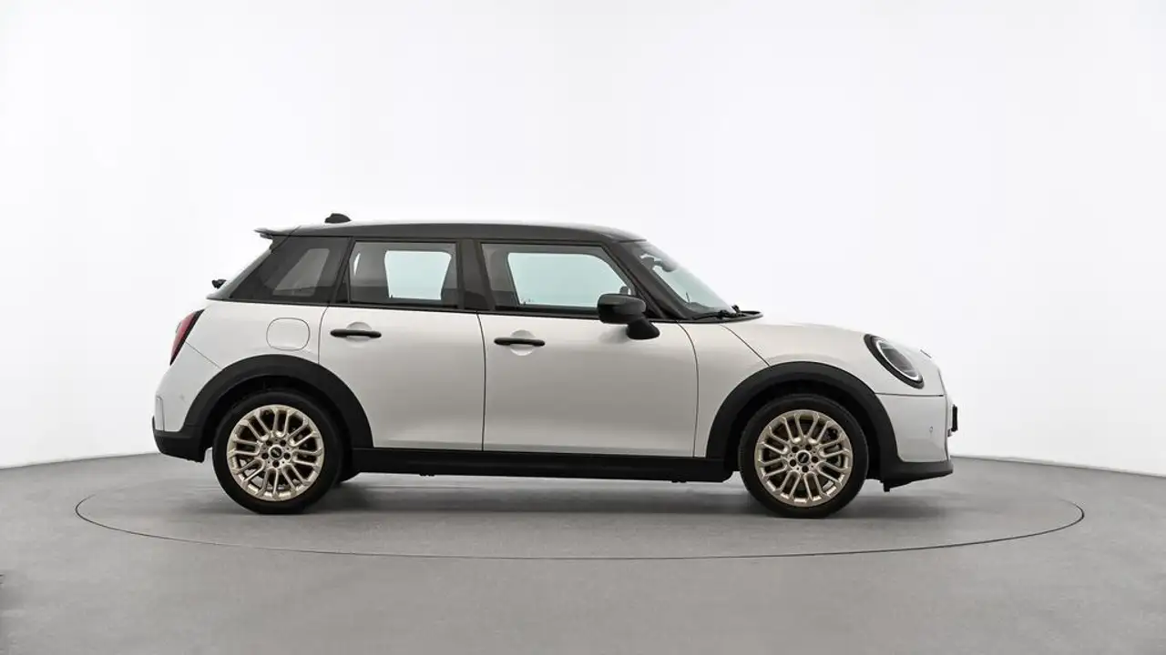 MINI Cooper Favoured Trim, миниатюра 3