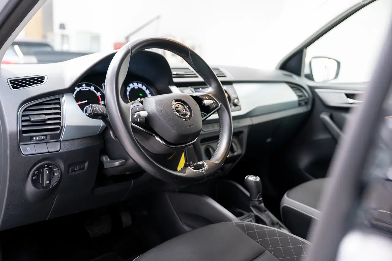 Skoda Fabia 1.0 TSi 95 DSG Ambition Garantie 12 mois, миниатюра 7