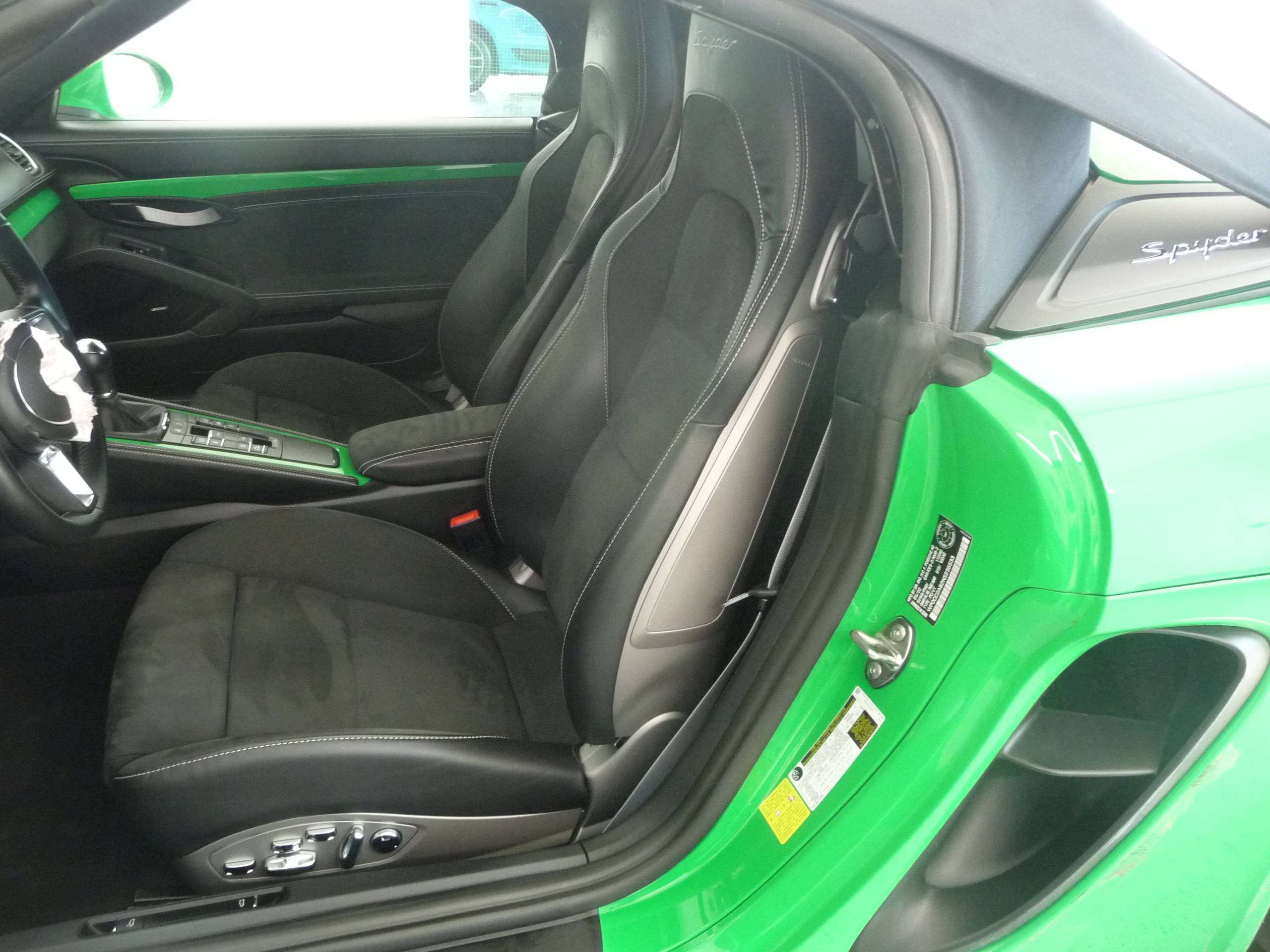 2022 Porsche Boxster 718 Spyder