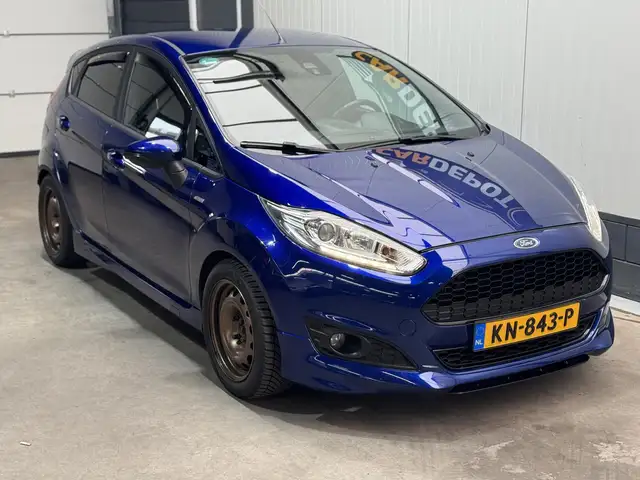 Ford Fiesta view 3