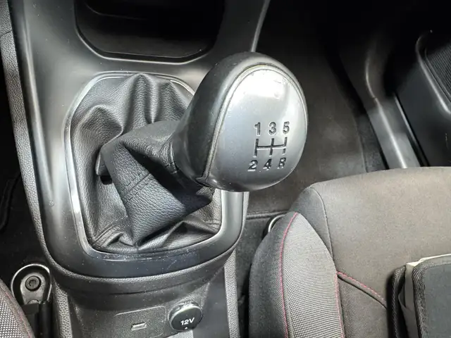 Ford Fiesta view 14