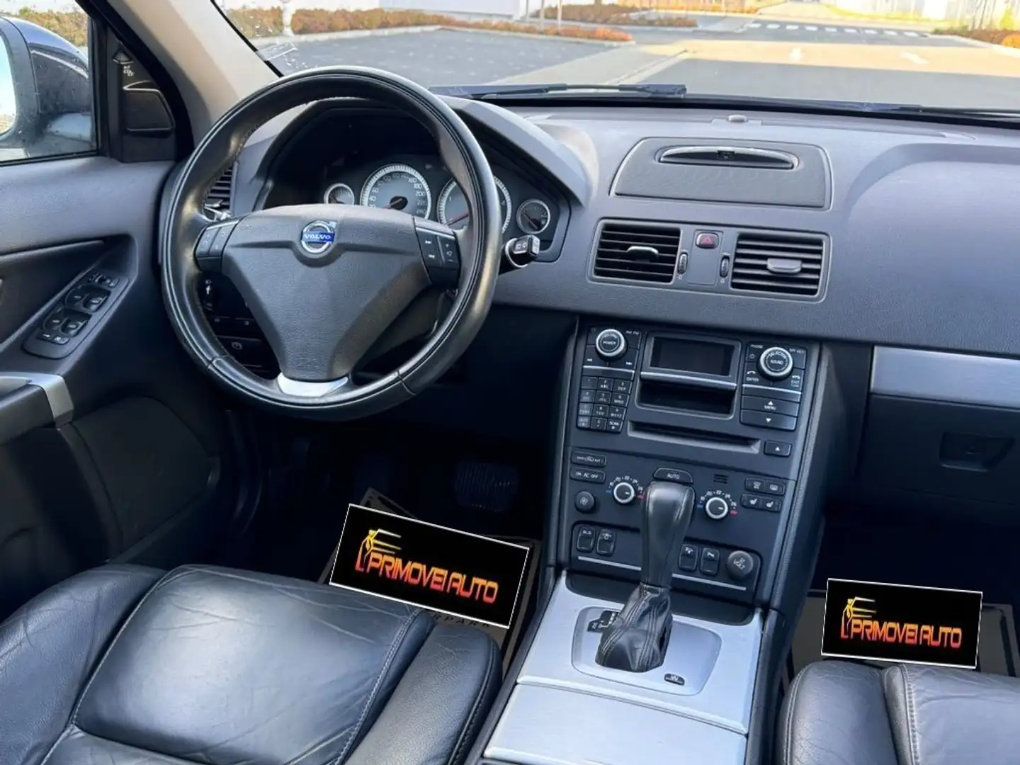 Volvo XC90 D5 AWD  Momentum Negro - 1