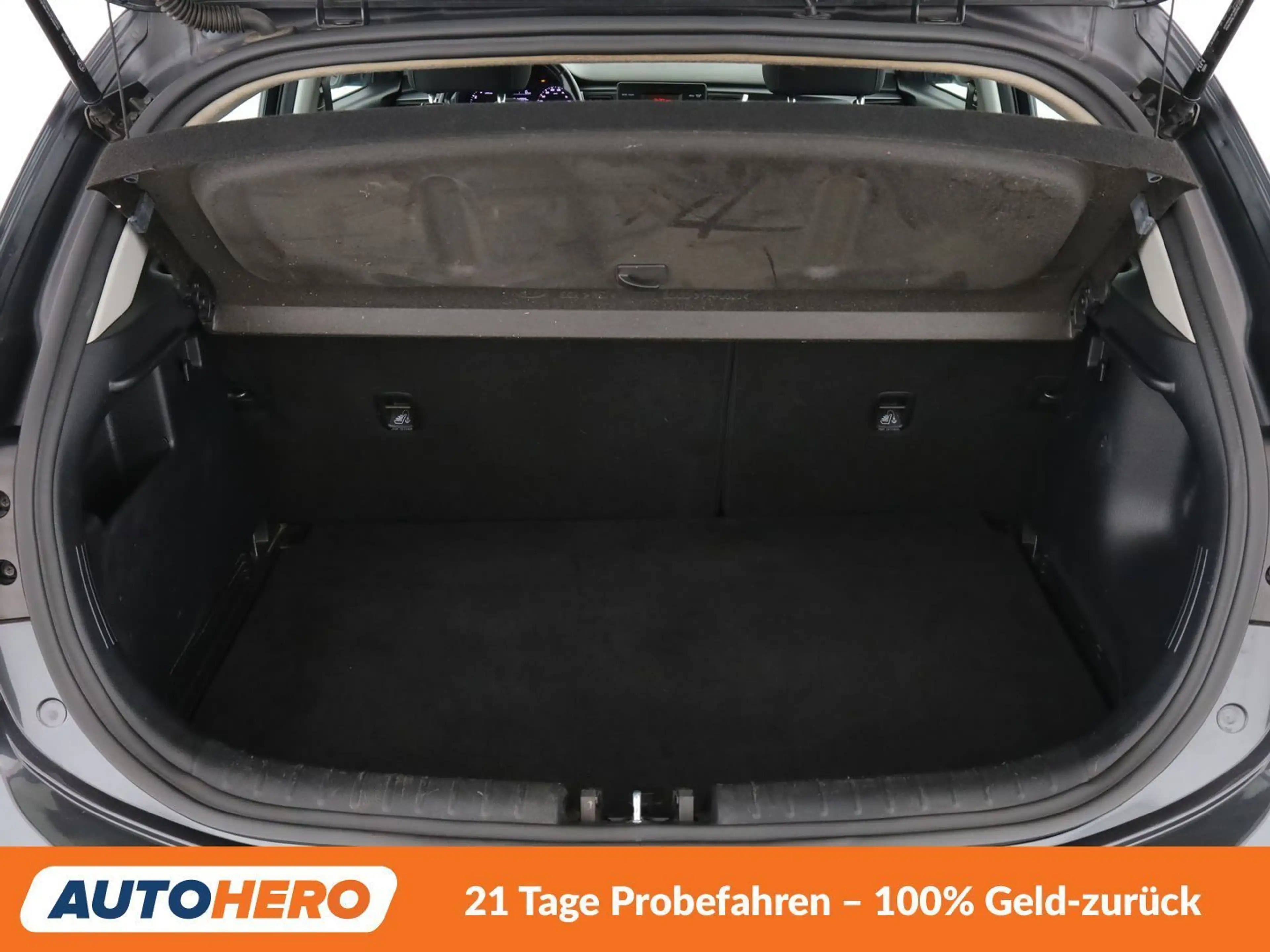 Kia Rio 1.2 Titan — photo 17
