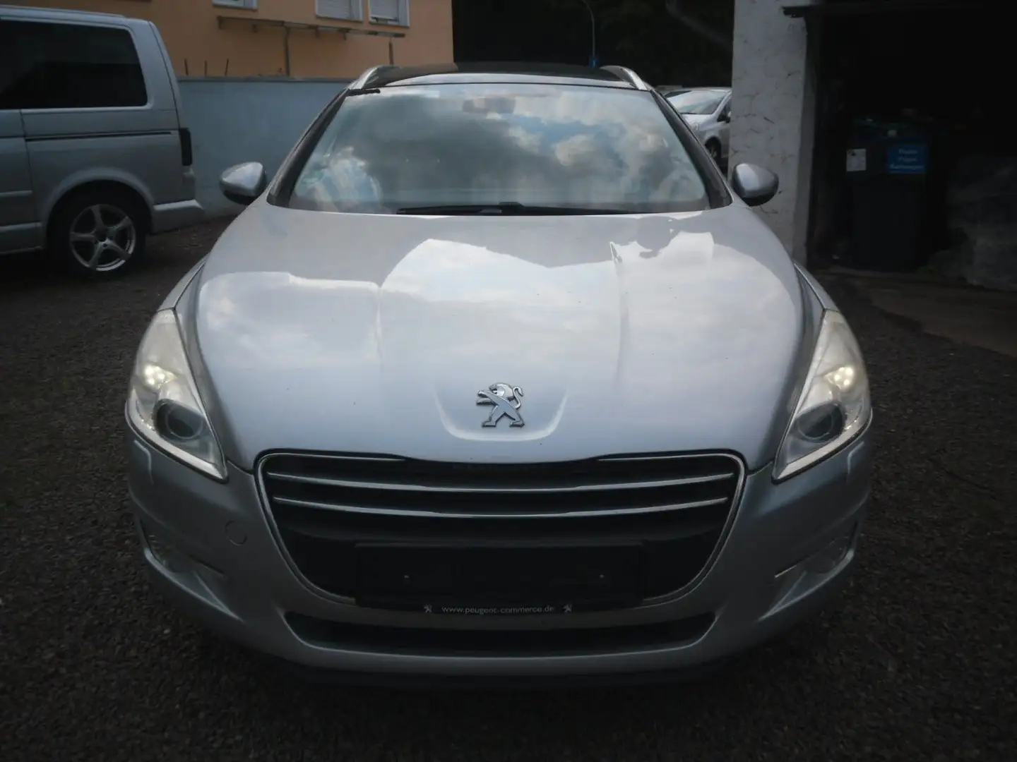 Peugeot 508 SW Business-Line Automatik HDI 160 Navi ALU Grau - 2