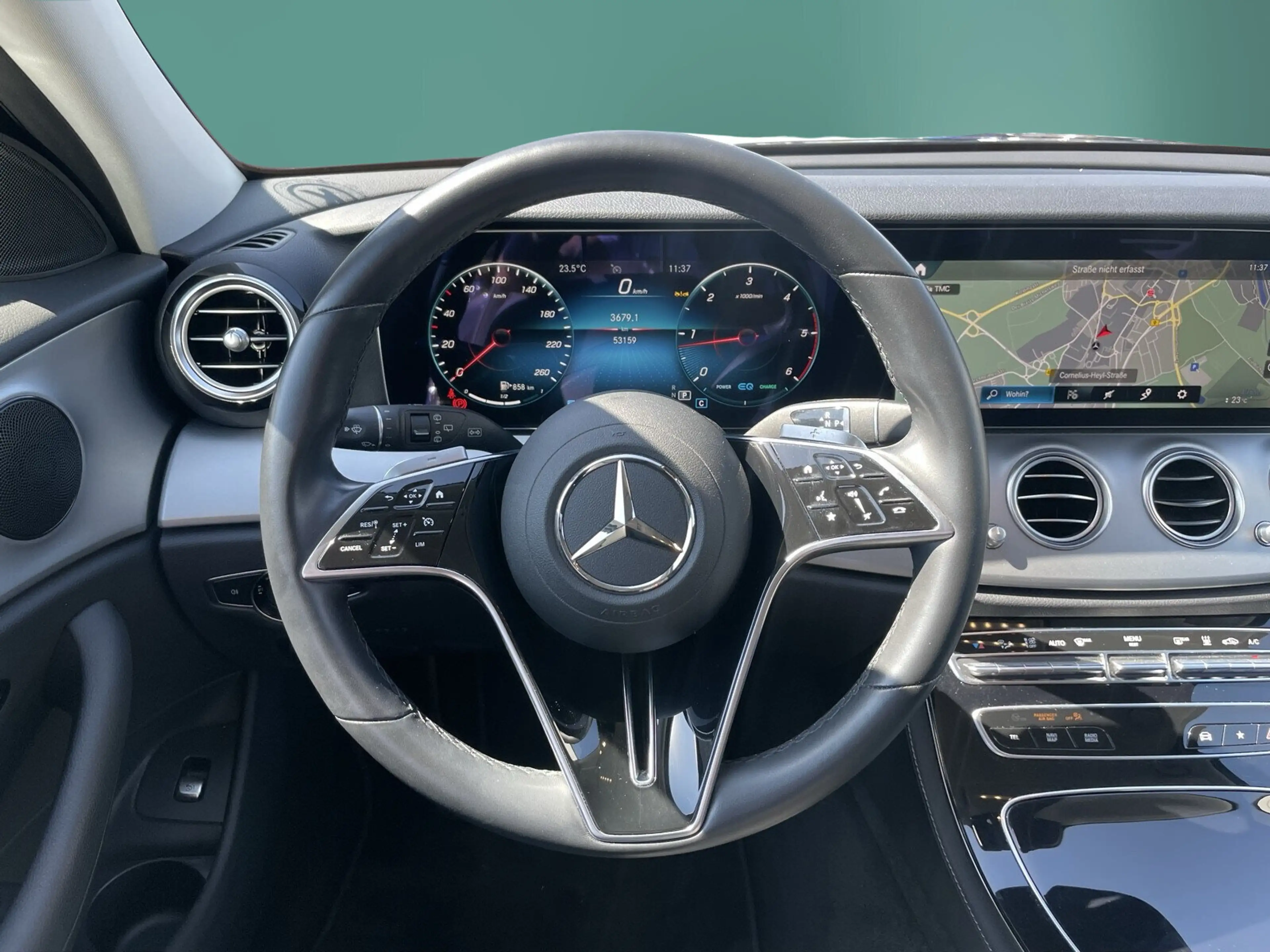Mercedes-Benz E 220 E 220 d T AVANTGARDE*STHZ*KAMERA*KEYLESS*LED*SHZ — photo 11