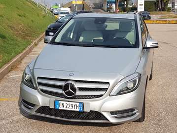 Mercedes- Benz B200 Blueefficiency Premium