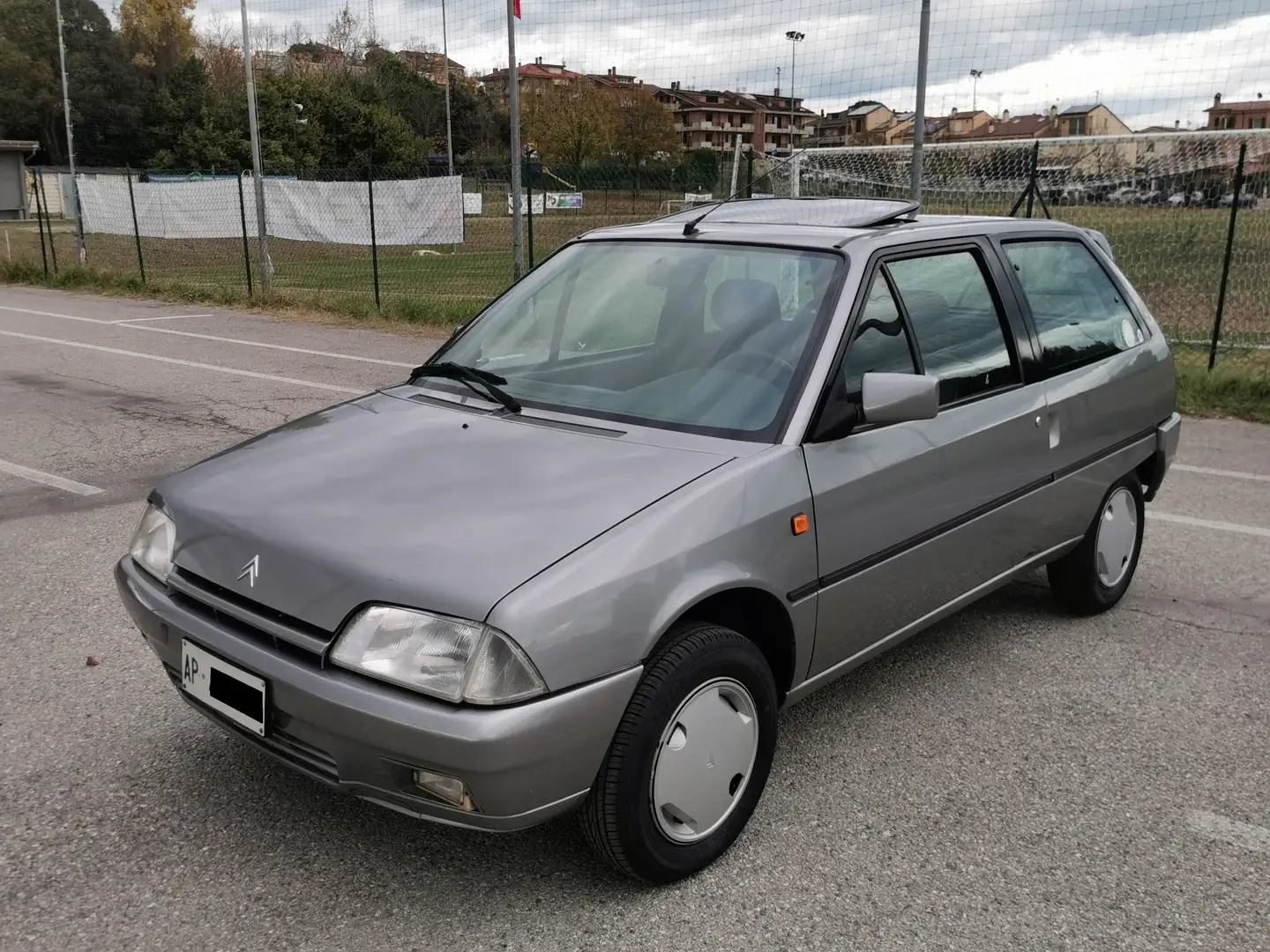 Citroen AX 1.1 TGE 3 porte - Omologata ASI ORO Unipropriet. Grijs - 1