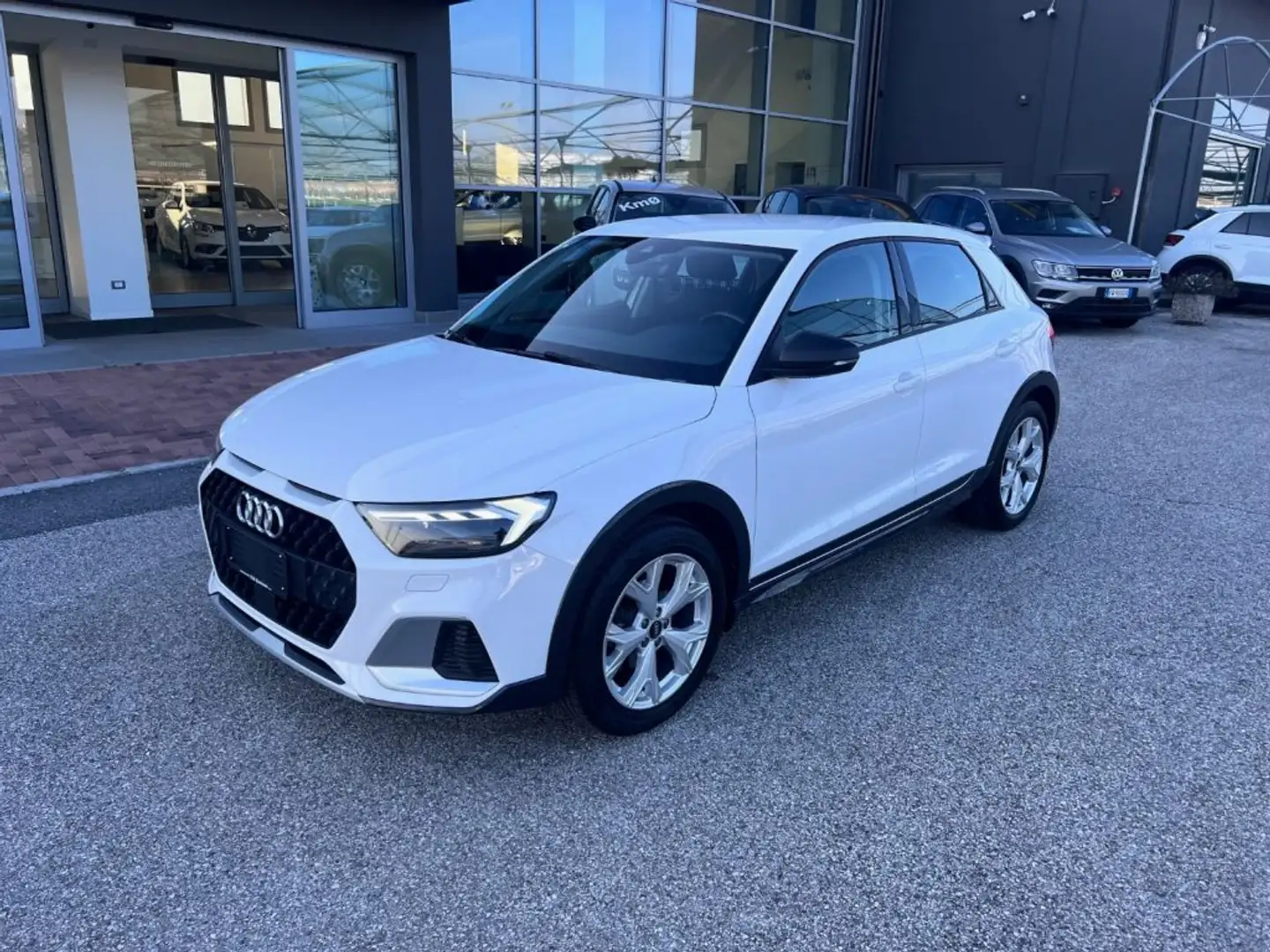 Audi A1 citycarver 30 TFSI Bianco - 1