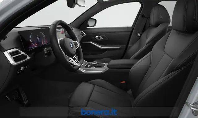 BMW 3 Series view 4