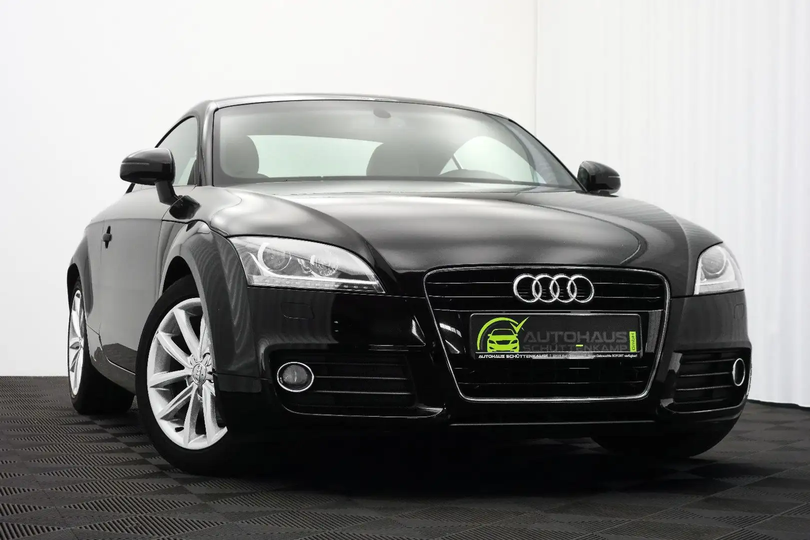 Audi TT 2.0 TFSI Coupe Aut. Bi-XENON+NAVI+BLUET+LEDER - 1