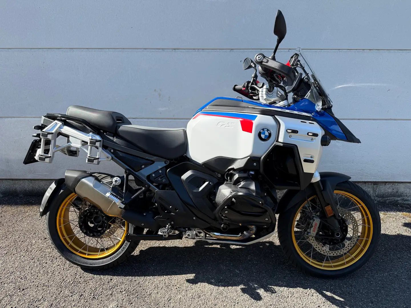 BMW R1300 GS Adventure Trophy 2025 Mavi - 2