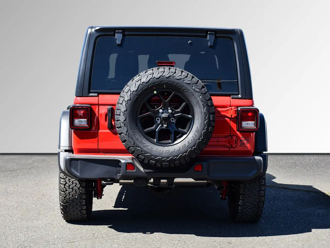 Jeep Wrangler снимка Jeep Wrangler