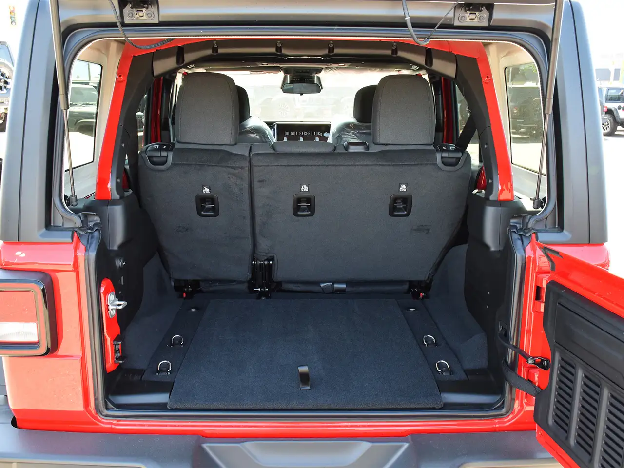 Jeep Wrangler снимка Jeep Wrangler