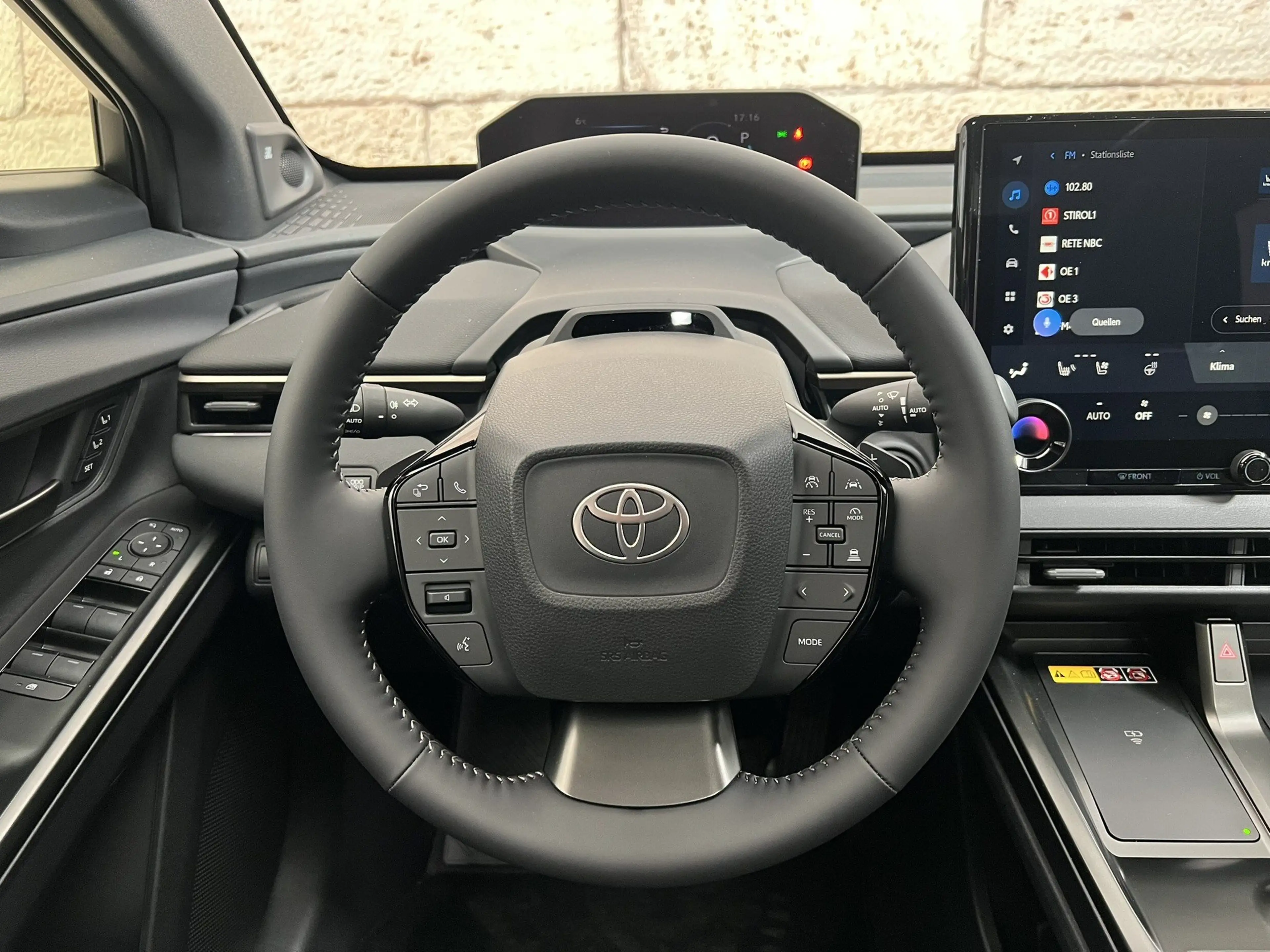 Toyota bZ4X Lounge + Stylepaket — photo 11