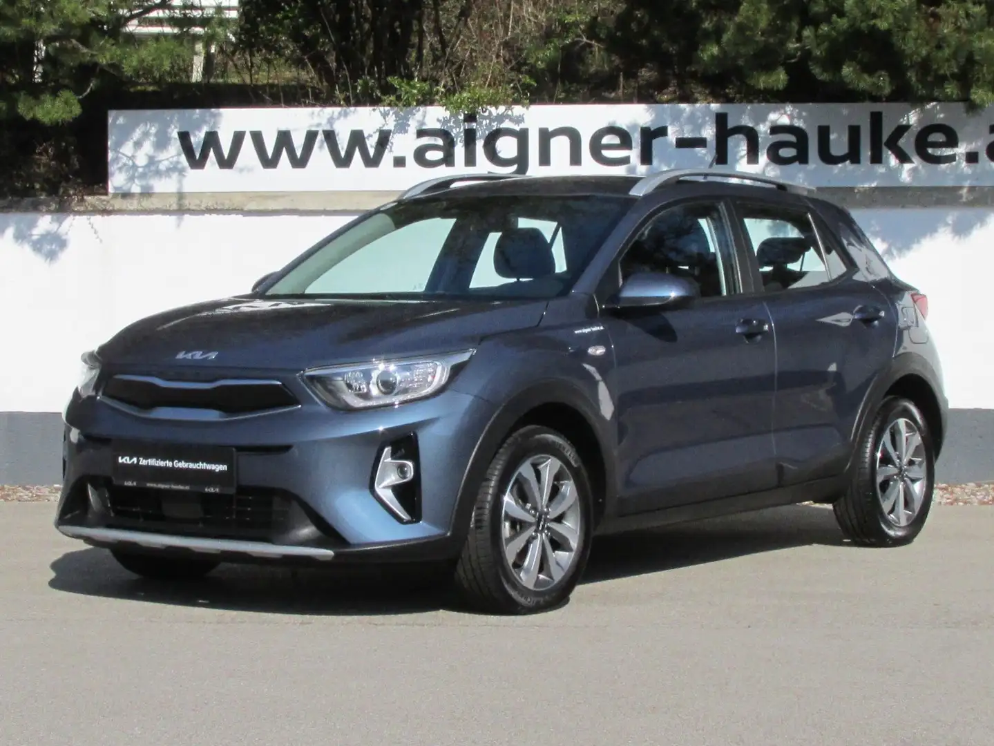 Kia Stonic 1,2 DPI ISG Silber Blau - 1