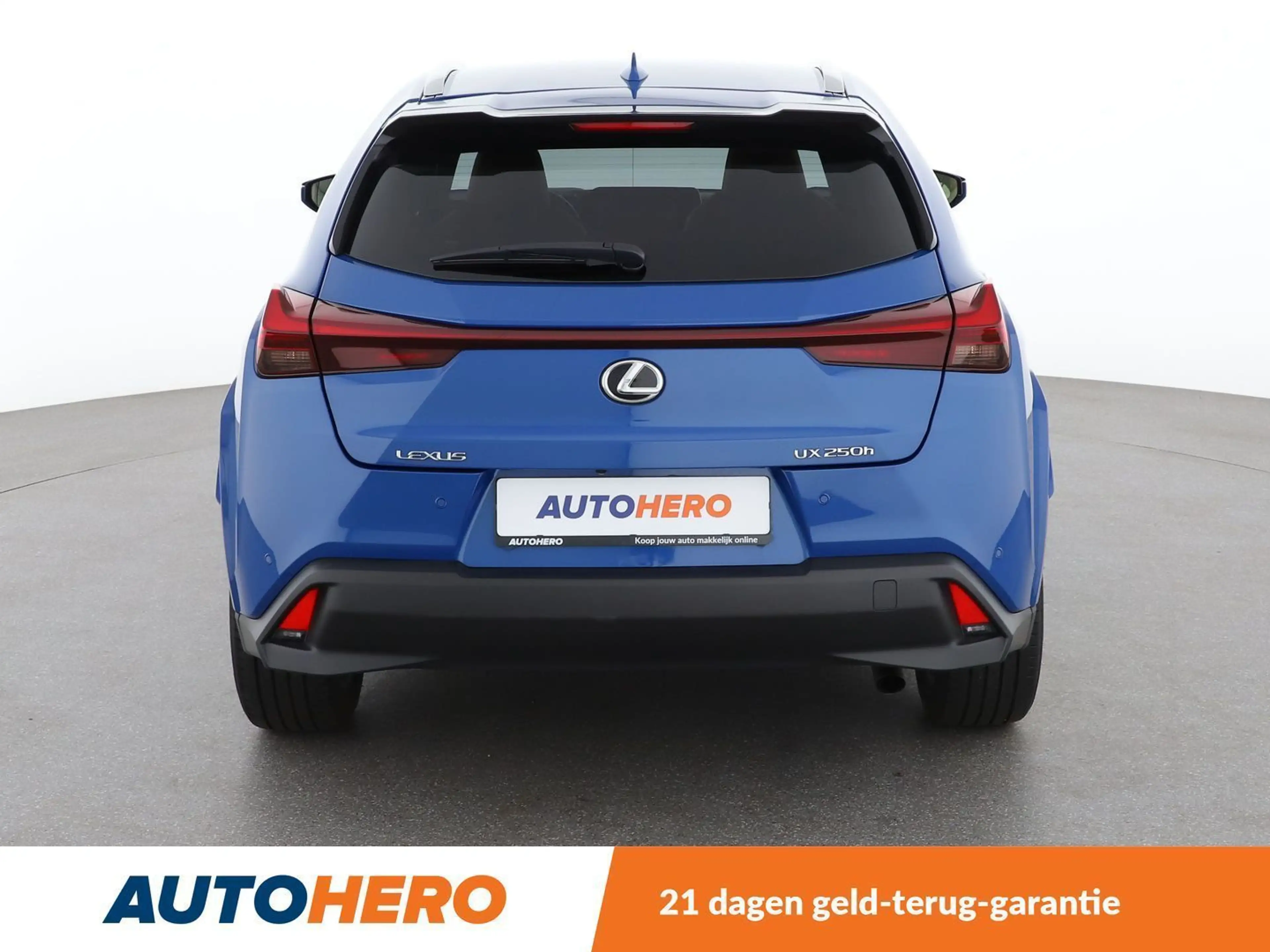 Lexus UX 250h UX 250h Luxury Line — photo 5