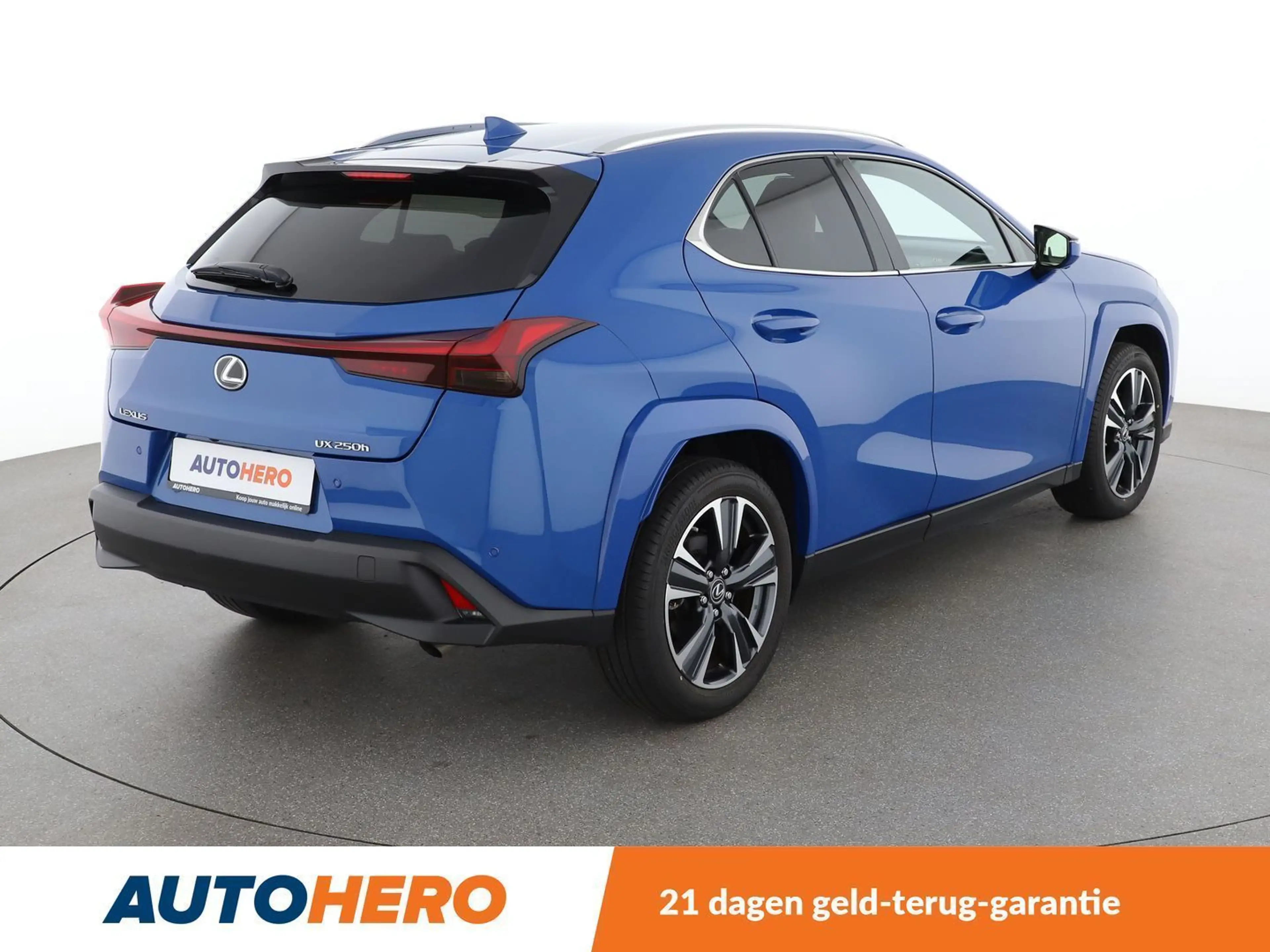 Lexus UX 250h UX 250h Luxury Line — photo 6