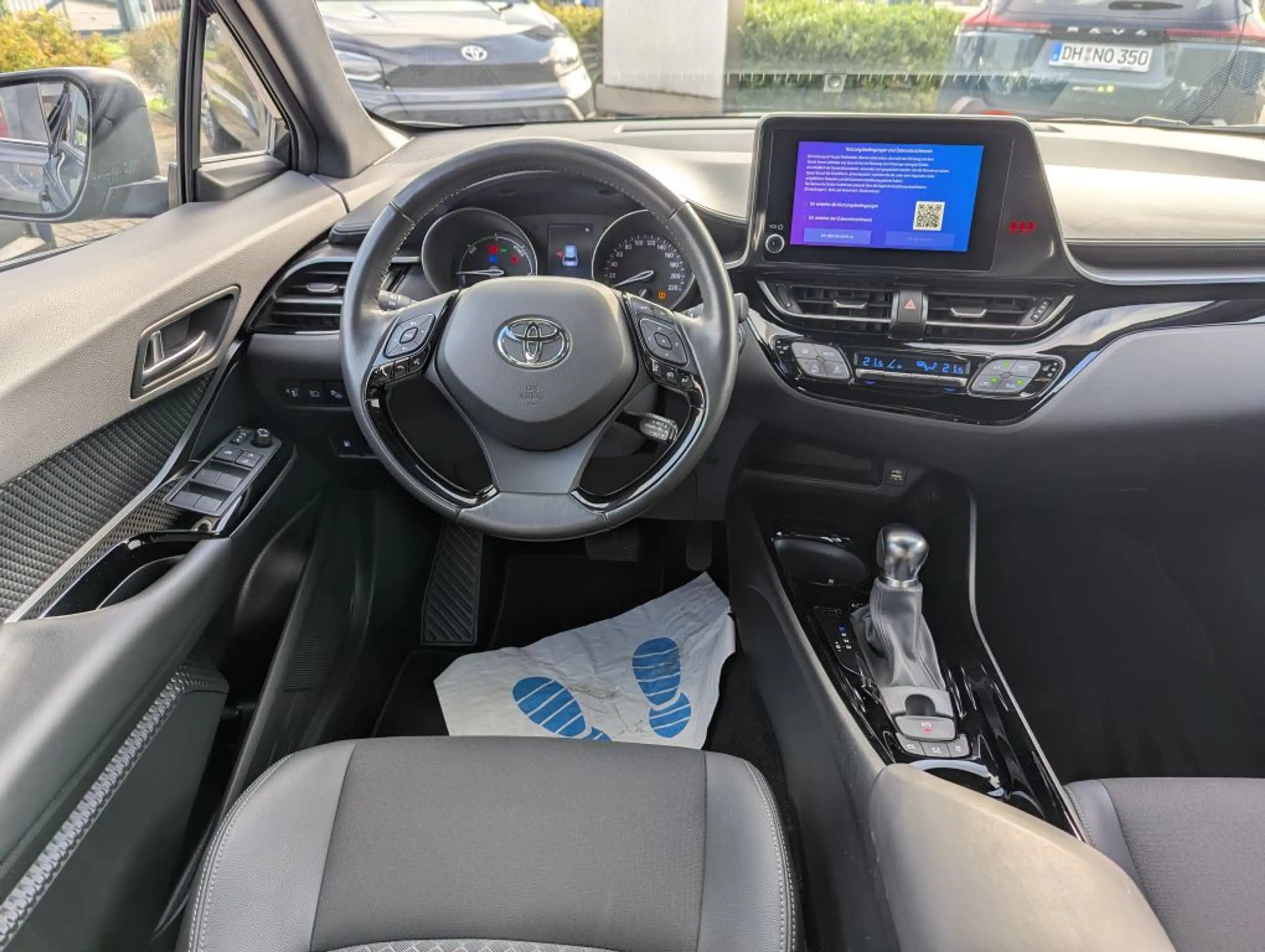 Toyota C-HR 2.0 Hybrid Team Deutschland — photo 7