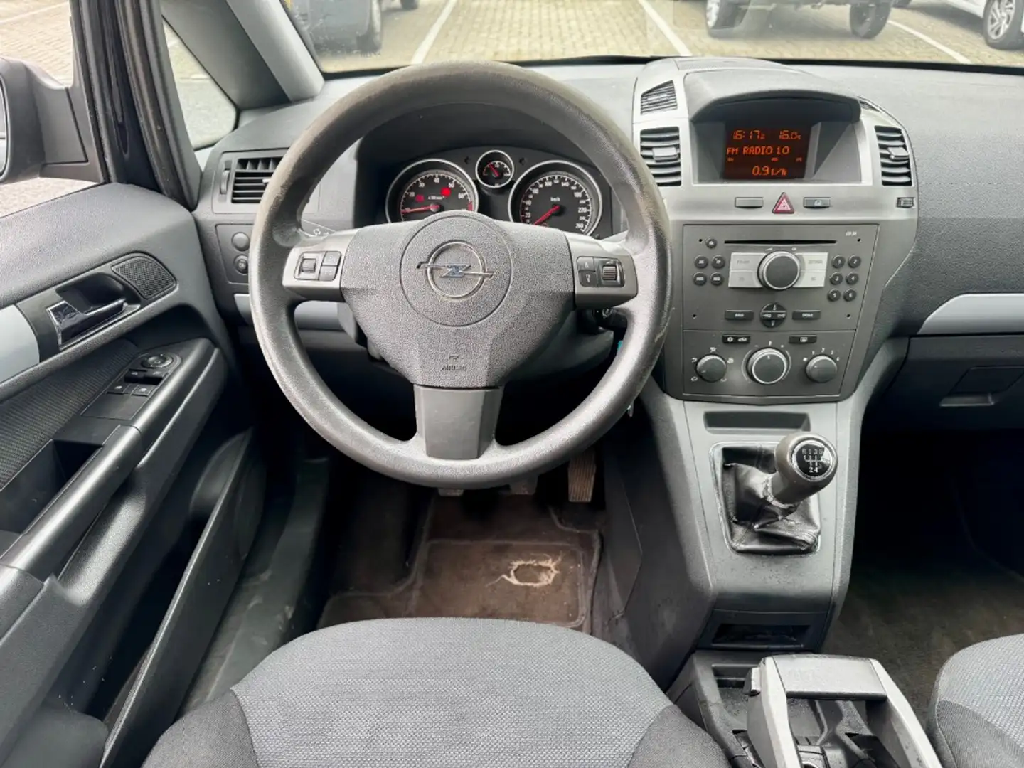 Opel Zafira 1.6 Enjoy AIRCO 7PERS 2DE EIG NAP APK 5-2026 Zwart - 2